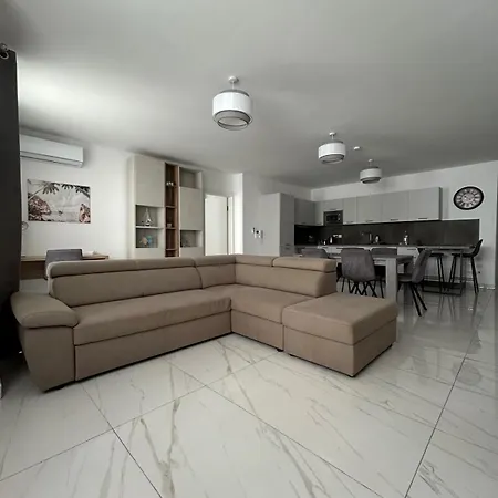 Luxury Two Bedroom Apartments With Sofa Bed Sliema, Tigne Point! Exterior photo