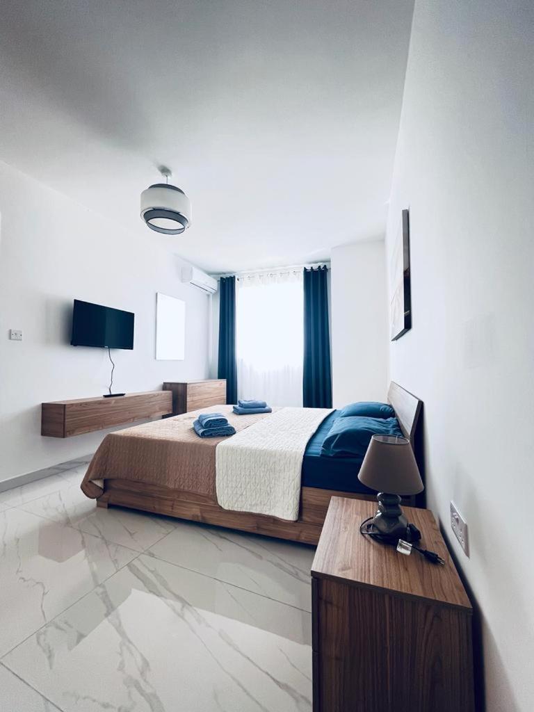 Appartement Luxury Two Bedroom With Sofa Bed Sliema, Tigne Point! *