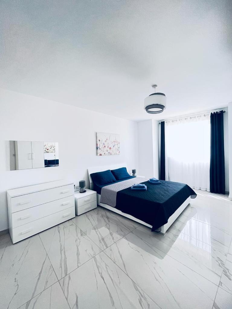 Appartement Luxury Two Bedroom With Sofa Bed Sliema, Tigne Point! *